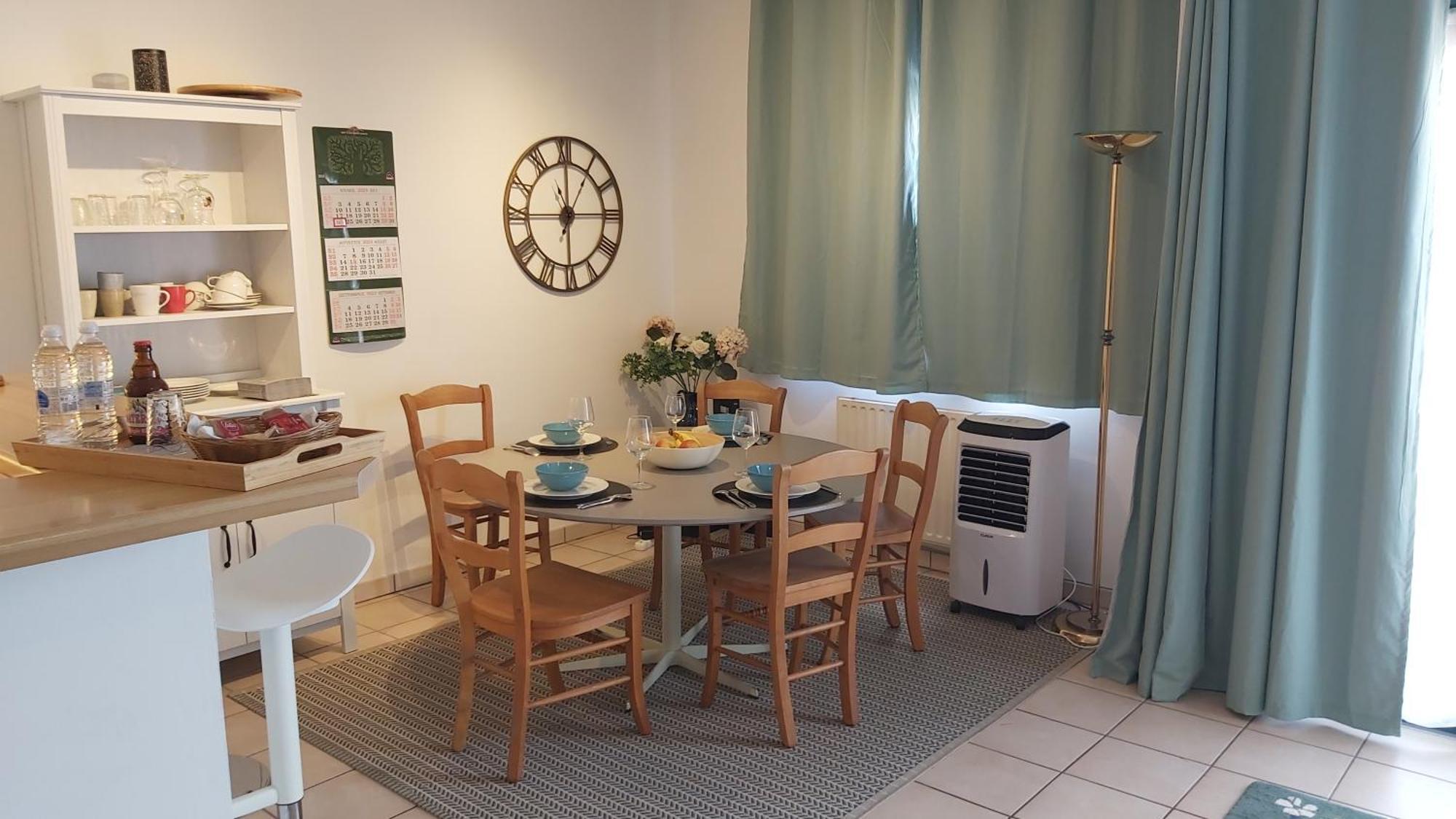 Lln Lodge Louvain-la-Neuve Eksteriør billede